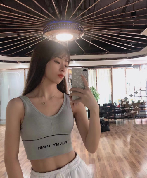 和平区小美女 初次下水 皮肤白嫩 服务好 粉嫩